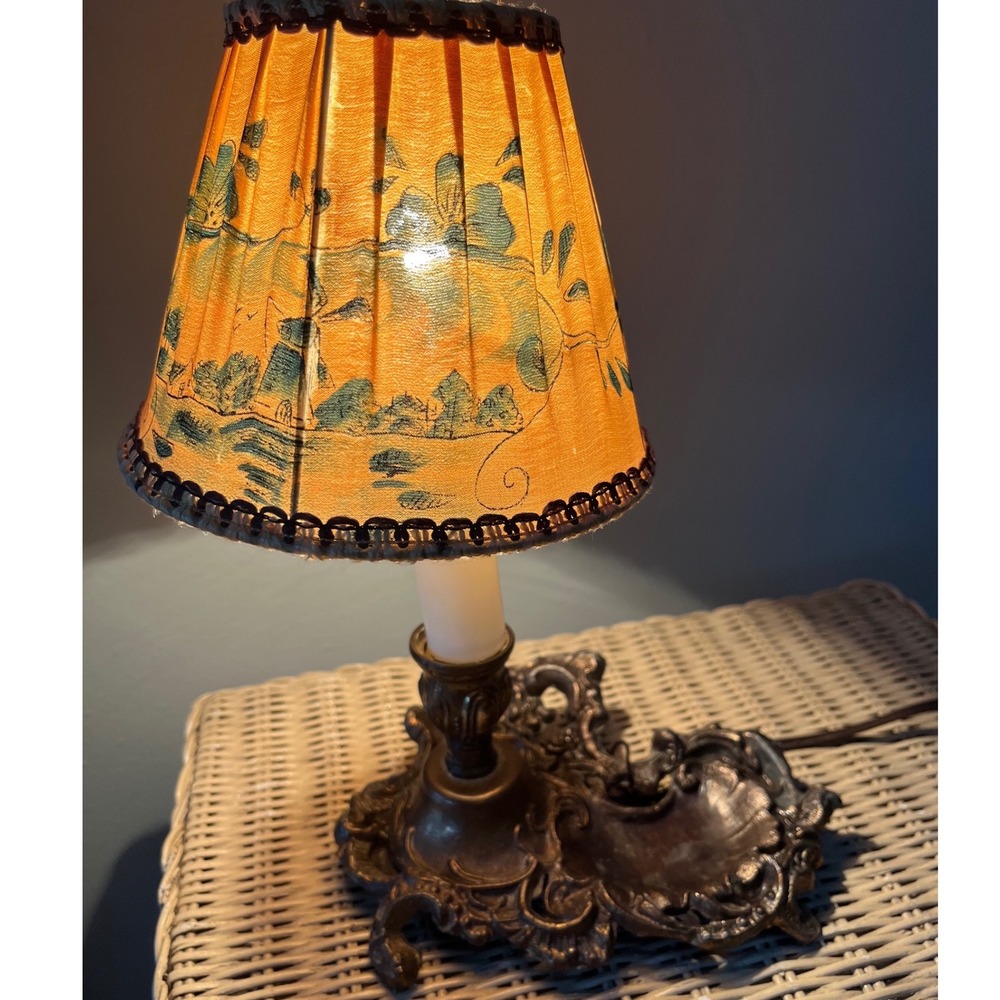 Vtg Rococo Style Boudoir Accent Lamp Shell Dish Catch Base Windmill Shade 70s